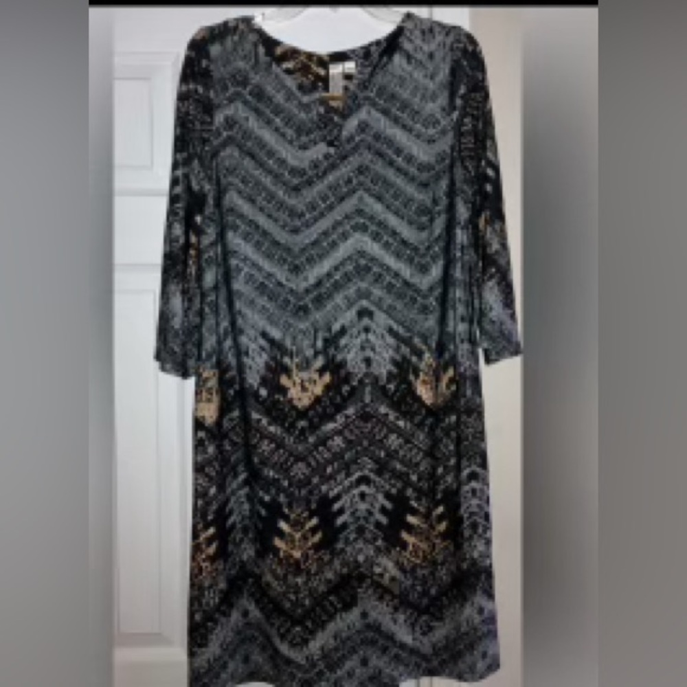 Like New, Emma & Michele Dress, Size Large
hardly worn